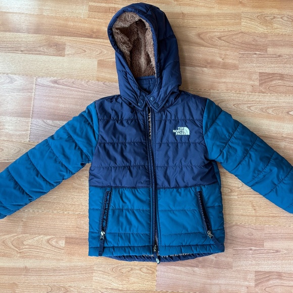 The North Face kids’ size 6 reversible jacket - Picture 1 of 4